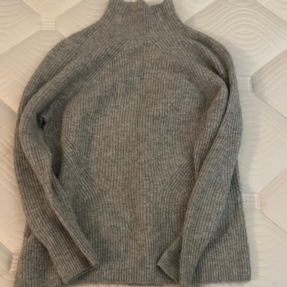Topshop Gray Turtleneck Sweater